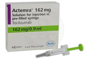 Tosilizumab içeren çözelti: ACTEMRA 162 MG/ 0,9 ML SC ENJ. COZELTI ICEREN KULLANIMA HAZIR 4 ENJEKTOR ambalajı. Üretici: ROCHE MÜSTAHZARLARI SANAYİ ANONİM ŞİRKETİ.