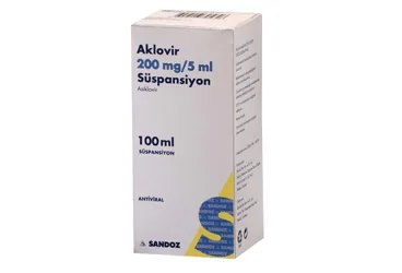 Asiklovir içeren süspansiyon: AKLOVIR 200 MG 100 ML SÜSPANSİYON ambalajı. Üretici: SANDOZ İLAÇ SANAYİ VE TİCARET A.Ş.