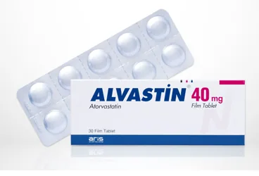 ALVASTIN 40 MG 30 FILM TABLET kutusu, film kaplı tablet formunda atorvastatin içerir. Üretici: ALİ RAİF İLAÇ SANAYİ A.Ş.