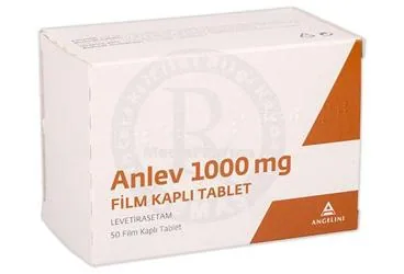 Levetirasetam içeren film kaplı tablet: ANLEV 1000 MG FILM KAPLI TABLET (50 FILM KAPLI TABLET) ambalajı. Üretici: ANGELINI İLAÇ SANAYİ VE TİCARET ANONİM ŞİRKETİ.