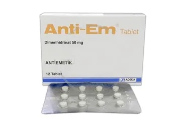ANTI-EM 50 MG TABLET (12 TABLET) (dimenhidrinat) kutu fotoğrafı, tablet. Üretici: ADEKA İLAÇ SANAYİ VE TİCARET A.Ş.