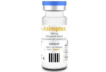 Asiklovir içeren çözelti: ASIMPLEX 250 MG ENJEKSIYONLUK COZELTI HAZIRLAMAK ICIN LIYOFILIZE TOZ (1 FLAKON) ambalajı. Üretici: POLİFARMA İLAÇ SAN. VE TİC. A.Ş.