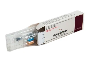 BEXSERO 0.5 ML IM ENJEKSIYONLUK SUSPANSIYON ICEREN KULLANIMA HAZIR ENJEKTOR kutusu, süspansiyon formunda meningokok aşısı içerir. Üretici: GLAXOSMİTHKLİNE İLAÇLARI SAN. VE TİC. A.Ş.
