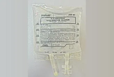 BIOFLEKS %5 DEKSTROZ %0,2 SODYUM KLORUR SOLUSYONU (PVC TORBA) 250 ML SETLI kutu fotoğrafı, solüsyon formunda serum içerir. Üretici: OSEL İLAÇ SANAYİ VE TİCARET ANONİM ŞİRKETİ.