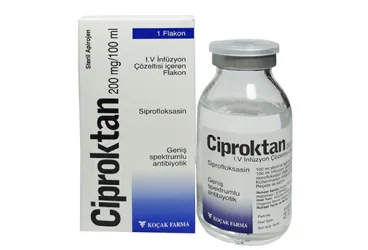 CIPROKTAN IV 200 MG/100 ML İNFÜZYON ÇÖZELTİSİ İÇEREN FLAKON ambalajı. Siprofloksasin içeren çözelti. Üretici: KOÇAK FARMA İLAÇ VE KİMYA SANAYİ A.Ş.