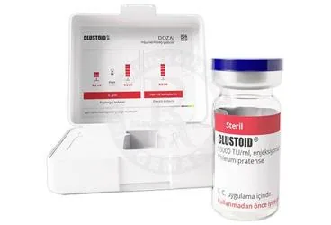 CLUSTOID 10000 TU/ML ENJEKSIYONLUK SUSPANSIYON (PHLEUM) kutusu, süspansiyon formunda allerjen ekstratı içerir. Üretici: ROXALL MEDİCİNE İLAÇ İTHALAT İHRACAT SANAYİ VE TİCARET LİMİTED ŞİRKETİ.