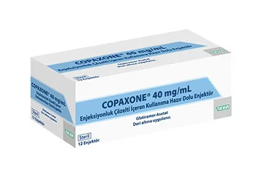 Copaxone 40 mg/ml Enjeksiyonluk Çözelti İçeren Kullanıma Hazır Enjektör, 12 ADET ürün ambalajı, çözelti formunda glatiramer asetat içerir. Üretici: TEVA İLAÇ SAN. VE TİC. A.Ş.
