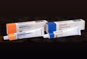 CUTIVATE % 0,005 30 GR MERHEM ambalajı. Flutikazon -topikal içeren merhem. Üretici: GLAXOSMİTHKLİNE İLAÇLARI SAN. VE TİC. A.Ş.