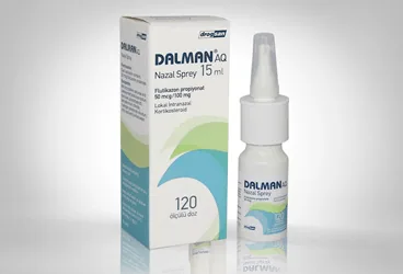 DALMAN AQ 50 MCG/100 MG NAZAL SPREY, SUSPANSIYON ürün ambalajı, nazal sprey formunda flutikazon -nazal içerir. Üretici: DROGSAN İLAÇLARI SAN. VE TİC. A.Ş.