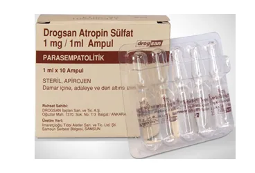 Atropin içeren çözelti: DROGSAN ATROPIN SULFAT 1 MG/1 ML ENJEKSIYONLUK COZELTI, 10 AMPUL kutusu. Üretici: DROGSAN İLAÇLARI SAN. VE TİC. A.Ş.