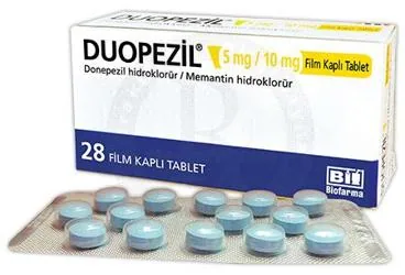 DUOPEZIL 5 MG/10 MG FILM KAPLI TABLET (28 FILM KAPLI TABLET) ambalajı, film kaplı tablet formunda memantin + donepezil içerir. Üretici: BİOFARMA İLAÇ SANAYİ VE TİCARET A.Ş.