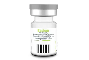 Esomeprazol içeren çözelti: ESSIUM 40MG IV ENJEKSIYONLUK/INFUZYONLUK COZELTI HAZIRLAMAK ICIN TOZ (1 FLAKON) ürün ambalajı. Üretici: POLİFARMA İLAÇ SAN. VE TİC. A.Ş.