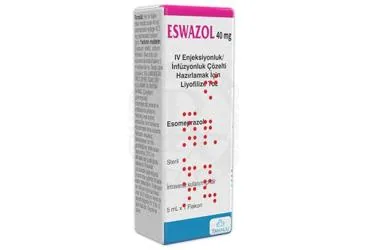 ESWAZOL 40 MG IV ENJEKSIYONLUK / INFUZYONLUK COZELTI HAZIRLAMAK ICIN LIYOFILIZE TOZ ürün ambalajı, çözelti formunda esomeprazol içerir. Üretici: TAWALU PHARMA İLAÇ SANAYİ VE TİCARET ANONİM ŞİRKETİ.
