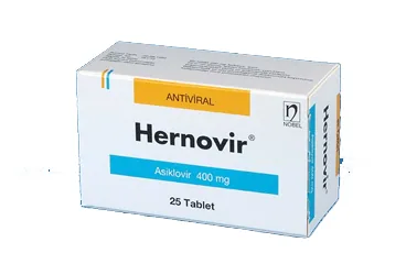 HERNOVIR 400 MG 25 TABLET ürün ambalajı, tablet formunda asiklovir içerir. Üretici: NOBEL İLAÇ SAN. VE TİC. A.Ş.