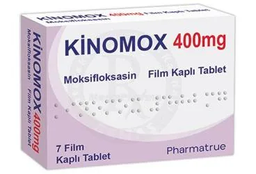 KINOMOX 400 MG FILM KAPLI TABLET (7 TABLET) ürün ambalajı. Moksifloksasin içeren film kaplı tablet. Üretici: PHARMATRUE SAĞLIK MALZEMELERİ ANONİM ŞİRKETİ.