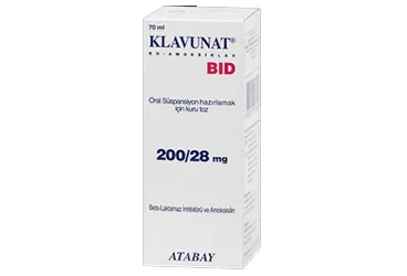KLAVUNAT BID 200/28 MG 70 ML ORAL SUSPANSIYON ürün ambalajı. Amoksisilin + klavulanik asit içeren oral süspansiyon. Üretici: ATABAY KİMYA SANAYİ VE TİC. A.Ş.