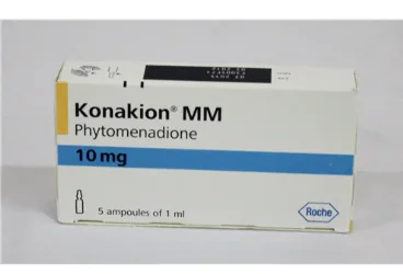 KONAKION 10 MG 5 AMPUL (vitamin k1) ürün ambalajı, ampul. Üretici: ROCHE MÜSTAHZARLARI SANAYİ ANONİM ŞİRKETİ.