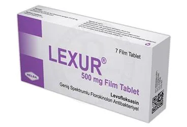 LEXUR 500 MG 7 FILM TABLET kutusu, film kaplı tablet formunda levofloksasin içerir. Üretici: HELBA İLAÇ İÇ VE DIŞ SANAYİ TİCARET ANONİM ŞİRKETİ.