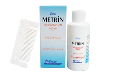 METRIN TIBBİ ŞAMPUAN 100 ML kutusu. Etkin maddesi permetrin. Üretici: BİKAR İLAÇ SANAYİ VE TİCARET ANONİM ŞİRKETİ.