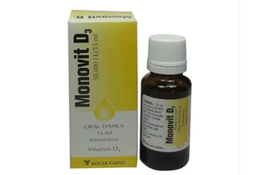 MONOVIT D3 50.000 IU/15 ML ORAL DAMLA, COZELTI (15 ML) ürün ambalajı, çözelti formunda vitamin d3 içerir. Üretici: KOÇAK FARMA İLAÇ VE KİMYA SANAYİ A.Ş.