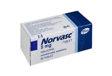 Amlodipin içeren tablet: NORVASC 5 MG 90 TABLET ambalajı. Üretici: VİATRİS İLAÇLARI LİMİTED ŞİRKETİ.