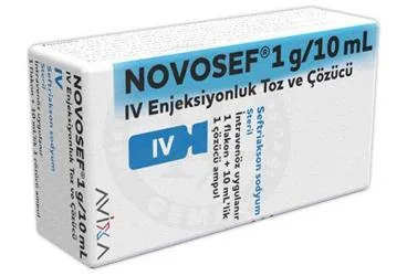 NOVOSEF 1 G/10 ML IV ENJEKSIYONLUK TOZ VE COZUCU ürün ambalajı. Seftriakson içeren enjeksiyonluk ürün. Üretici: AVİXA İLAÇ SANAYİ VE TİCARET ANONİM ŞİRKETİ.