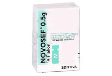 NOVOSEF 500 MG IM 1 FLAKON kutusu, flakon formunda seftriakson içerir. Üretici: SANOFİ İLAÇ SANAYİ ve TİC. A.Ş.