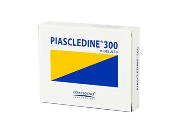 PIASCLEDINE 300 MG KAPSUL (15 KAPSUL) (avokado ve soya  yağı) ambalajı, kapsül. Üretici: EXPANSCIENCE LABORATUVARLARI İLAÇ SANAYİ PAZARLAMA VE DIŞ TİCARET ANONİM ŞİRKETİ.