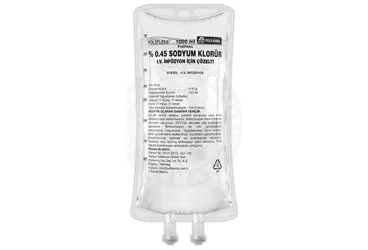 Sodyum klorur içeren çözelti: POLIFLEKS %0,45 SODYUM KLORUR IV INFUZYON ICIN COZELTI 1000 ML (SETLI) kutu fotoğrafı. Üretici: POLİFARMA İLAÇ SAN. VE TİC. A.Ş.