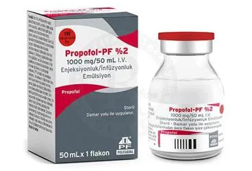 PROPOFOL-PF %2 1000 MG/50 ML I.V ENJEKSIYONLUK/INFUZYONLUK EMULSIYON (1 FLAKON) ürün ambalajı. Propofol içeren flakon. Üretici: POLİFARMA İLAÇ SAN. VE TİC. A.Ş.
