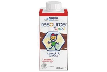 RESOURCE JUNIOR CIKOLATA AROMALI 200 ML ambalajı. Etkin maddesi beslenme solusyonu. Üretici: NESTLE TÜRKİYE GIDA SANAYİ ANONİM ŞİRKETİ.