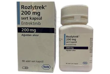 ROZLYTREK 200 MG SERT KAPSUL (90 KAPSUL) (entrektinib) ambalajı, kapsül. Üretici: ROCHE MÜSTAHZARLARI SANAYİ ANONİM ŞİRKETİ.