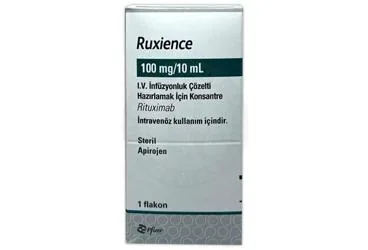 Rituksimab içeren çözelti: RUXIENCE 100 MG/10 ML I.V. INFUZYONLUK COZELTI HAZIRLAMAK ICIN KONSANTRE ürün ambalajı. Üretici: PFİZER PFE İLAÇLARI ANONİM ŞİRKETİ.