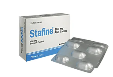 STAFINE 500 MG 15 FİLM TABLET kutusu. Fusidik asit içeren film kaplı tablet. Üretici: KOÇAK FARMA İLAÇ VE KİMYA SANAYİ A.Ş.