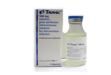 TAVANIC 500 MG 1 FLAKON kutusu, flakon formunda levofloksasin içerir. Üretici: SANOFİ SAĞLIK ÜRÜNLERİ LTD. ŞTİ.