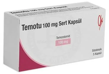 TEMOTU 100 MG SERT KAPSUL (5 KAPSUL) ürün ambalajı, kapsül formunda temozolomid içerir. Üretici: ONKO İLAÇ SANAYİ VE TİCARET ANONİM ŞİRKETİ.
