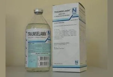 Beslenme solusyonu içeren TRAUMSELAMIN AMINOASIT SOL 500 ML SETLI SISE ambalajı. Üretici: OSEL İLAÇ SANAYİ VE TİCARET ANONİM ŞİRKETİ.