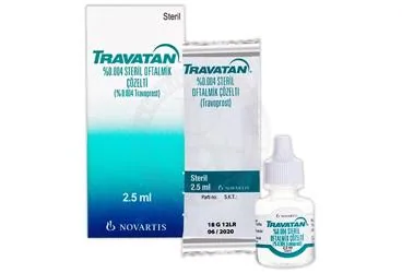 Travoprost içeren solüsyon: TRAVATAN 2,5 ML OFTALMIK SOLUSYON ambalajı. Üretici: NOVARTİS SAĞLIK GIDA VE TARIM ÜRÜNLERİ SANAYİ VE TİCARET ANONİM ŞİRKETİ.