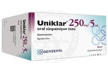 UNIKLAR 250 MG/5 ML ORAL SUSPANSiYON TOZU (50 ML) ürün ambalajı, oral süspansiyon formunda klaritromisin içerir. Üretici: LİLYUM İLAÇ VE KİMYA SANAYİ TİCARET ANONİM ŞİRKETİ.