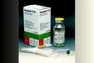 UROGRAFIN %76 100 ML ŞİŞE ambalajı. Etkin maddesi diatrizoic acid. Üretici: BAYER TÜRK KİMYA SAN. LTD. ŞTİ.