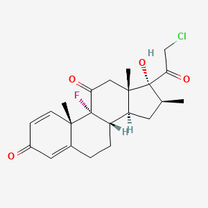 clobetasone etkin maddesinin kimyasal yapı formülü (clobetasone)